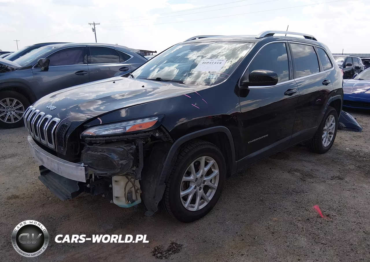 2018 Jeep Cherokee Latitude Plus Fwd VIN:1C4PJLLB4JD560933 - 2