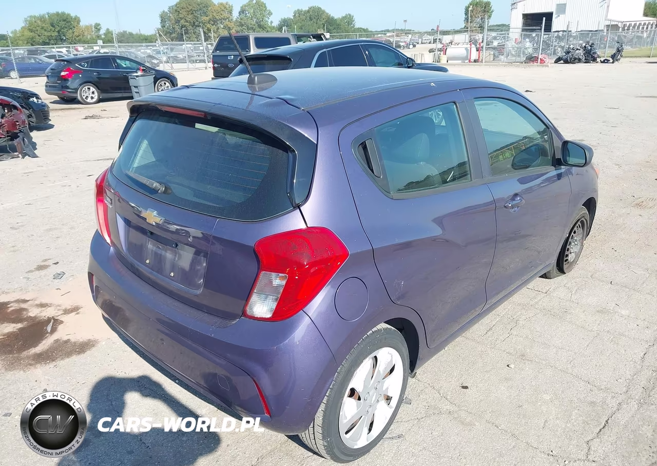 2017 Chevrolet Spark Ls Cvt VIN:KL8CB6SA3HC752763 - 4