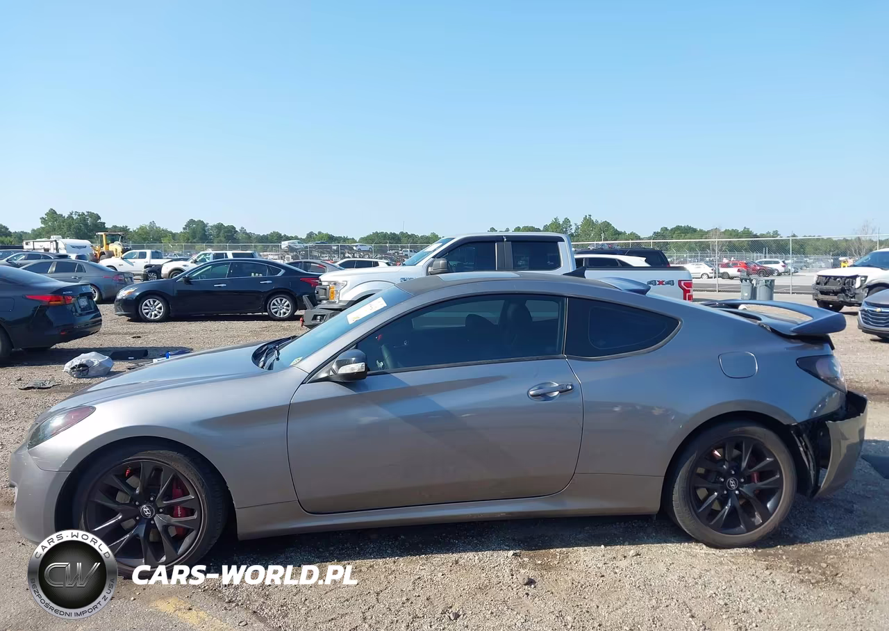 2010 Hyundai Genesis 3.8 Track VIN:KMHHU6KH6AU021325 - 14