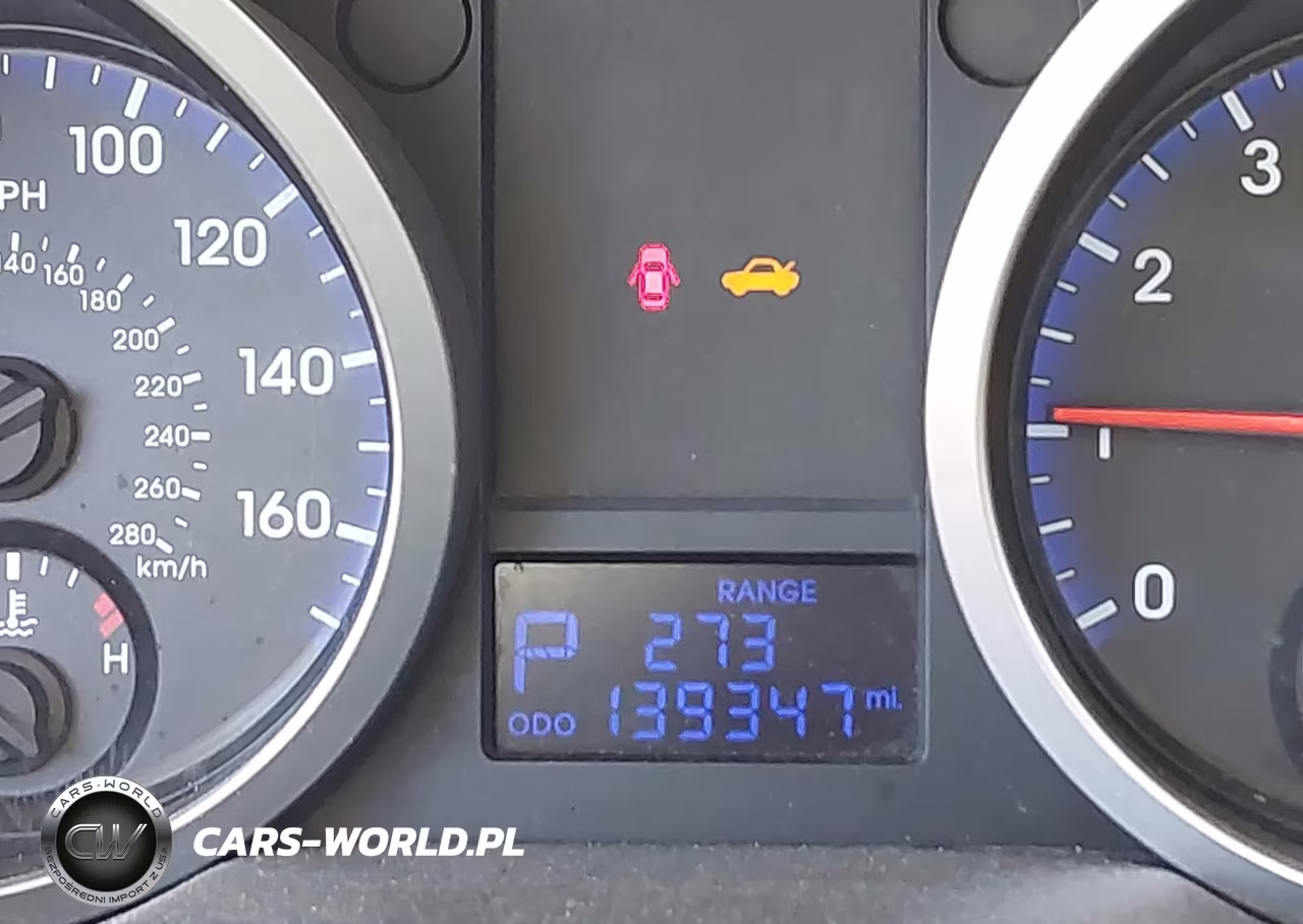 2010 Hyundai Genesis 3.8 Track VIN:KMHHU6KH6AU021325 - 15