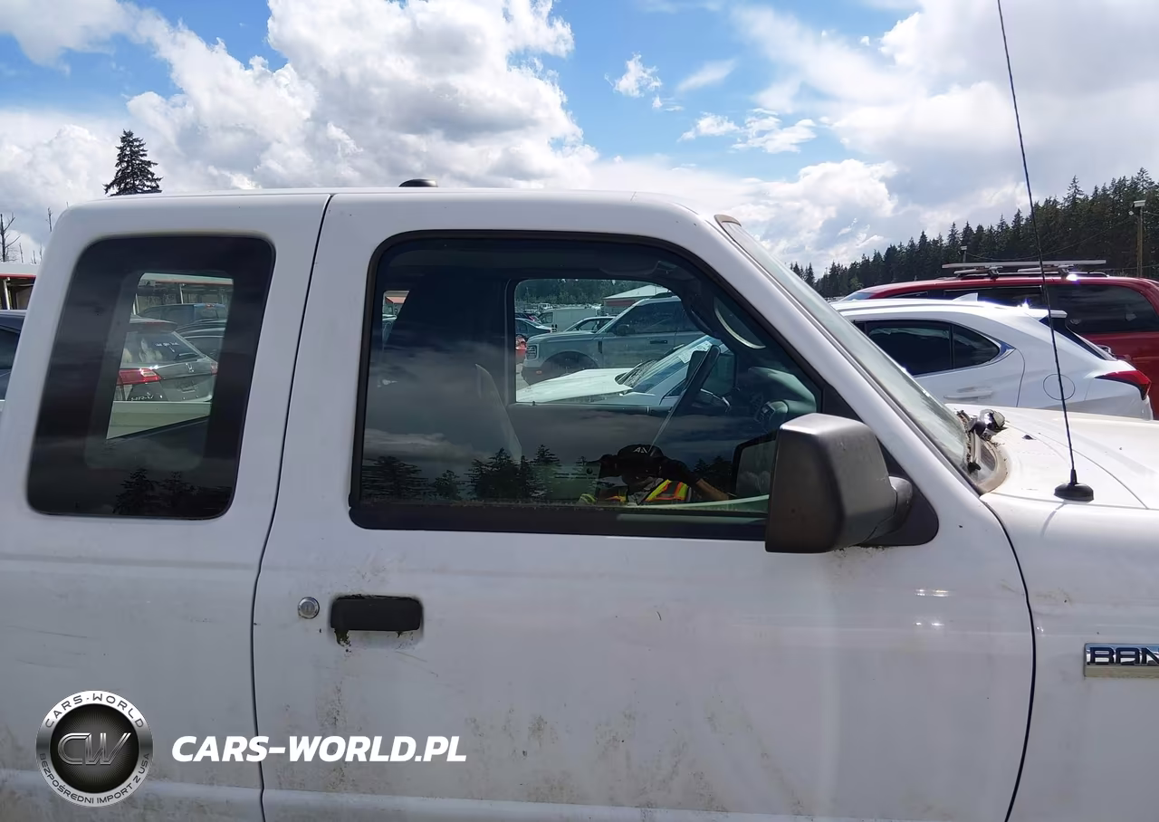 2011 Ford Ranger Super Cab VIN:1FTLR4FEXBPA90331 - 13