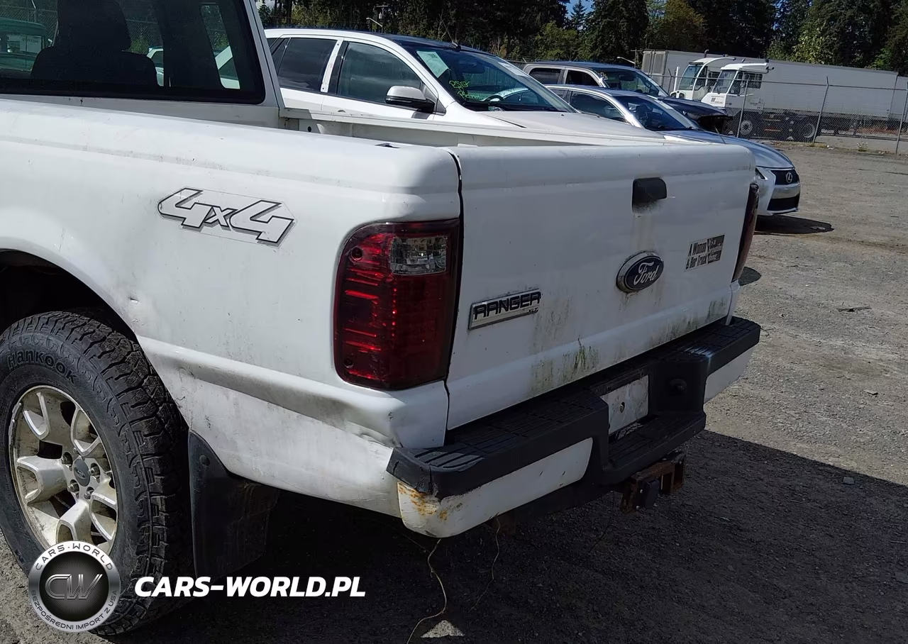 2011 Ford Ranger Super Cab VIN:1FTLR4FEXBPA90331 - 18