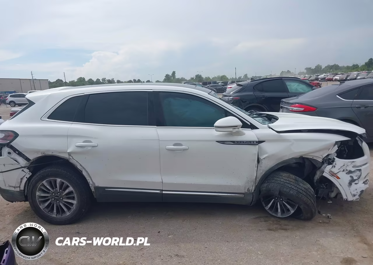 2022 Lincoln Nautilus Reserve VIN:2LMPJ6K9XNBL25030 - 14
