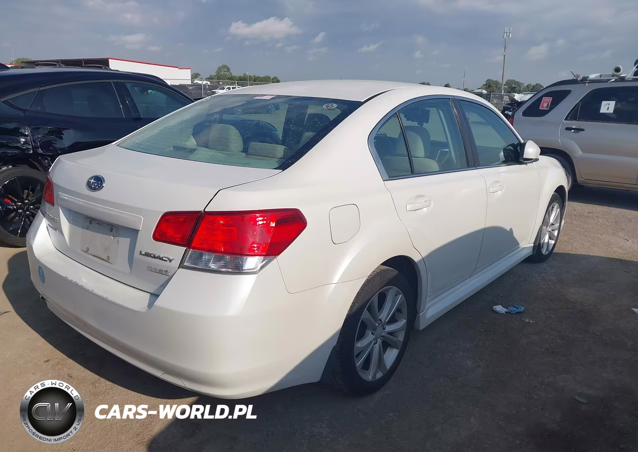 2013 Subaru Legacy 2.5I Premium VIN:4S3BMBC66D3003904 - 4