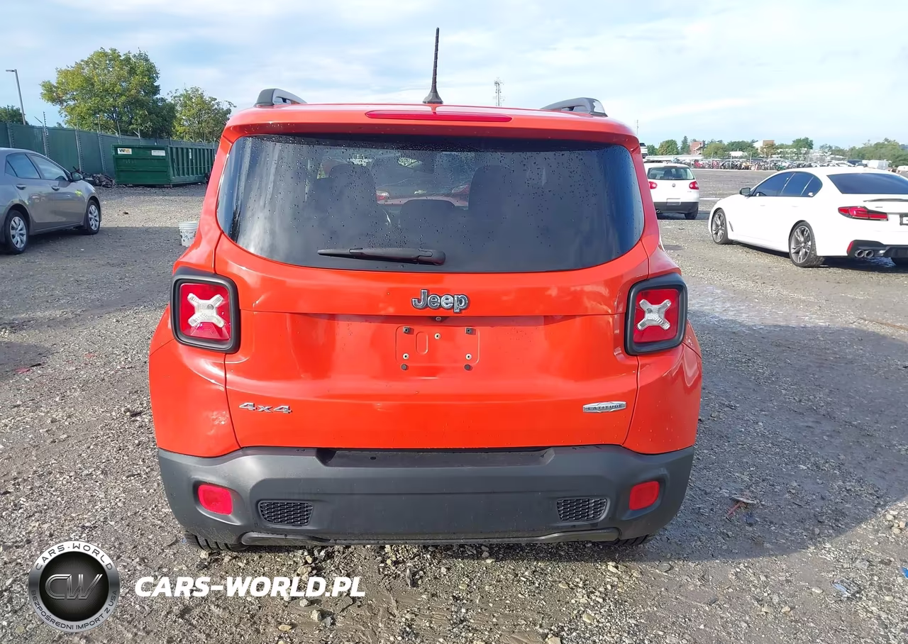 2017 Jeep Renegade Latitude 4X4 VIN:ZACCJBBB8HPG28754 - 15