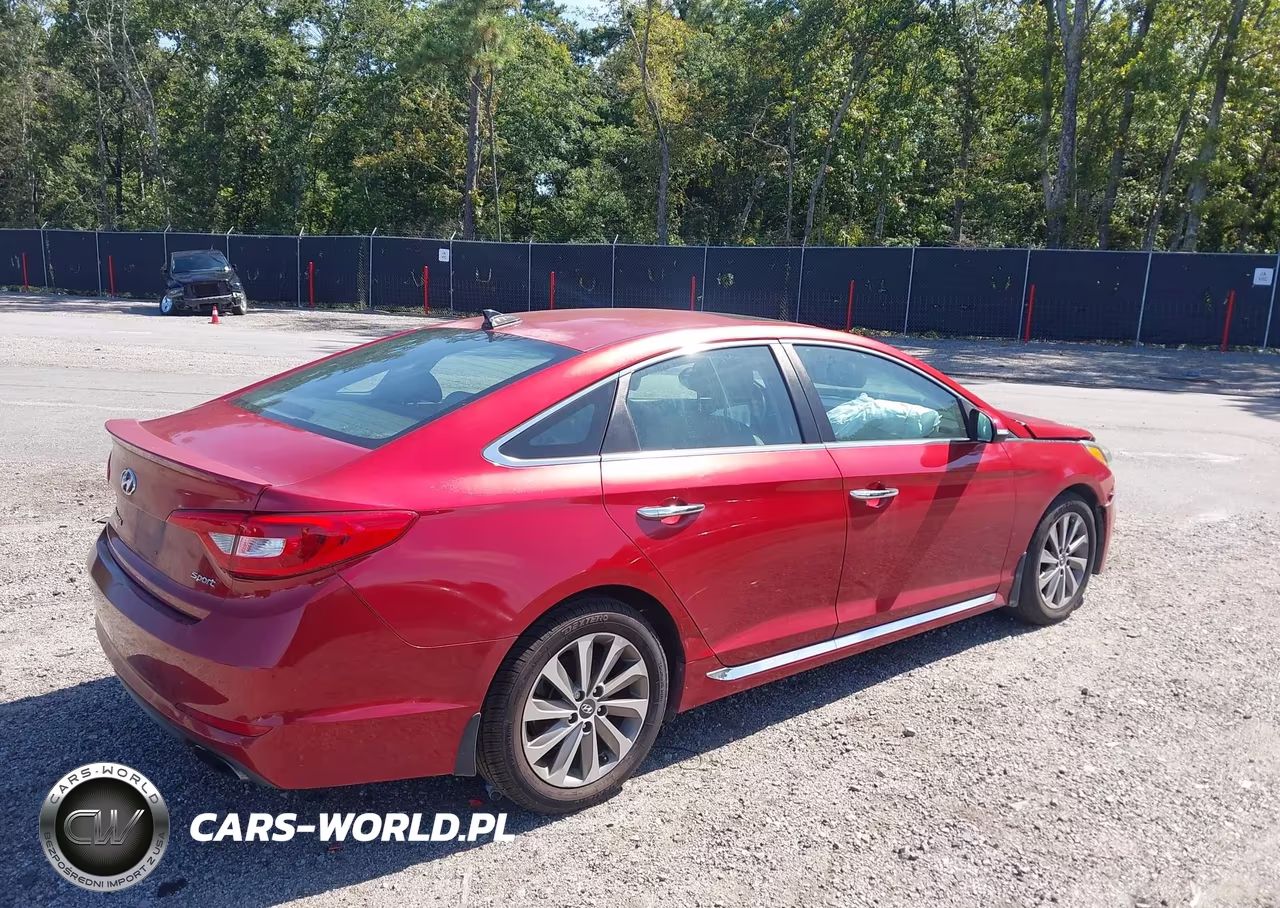 2017 Hyundai Sonata Sport VIN:5NPE34AF0HH585507 - 4