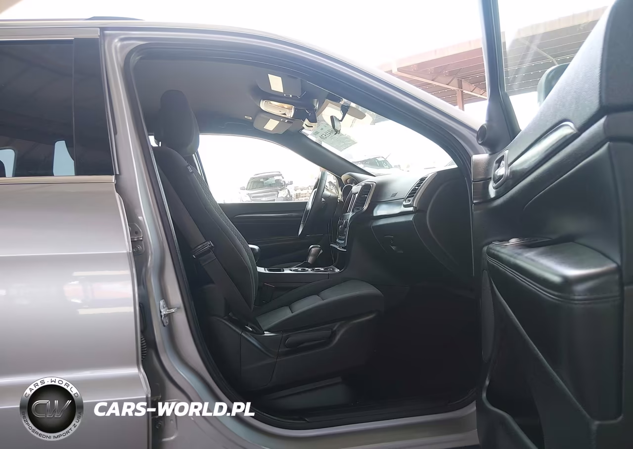 2021 Jeep Grand Cherokee Laredo E 4X4 VIN:1C4RJFAG7MC810491 - 5