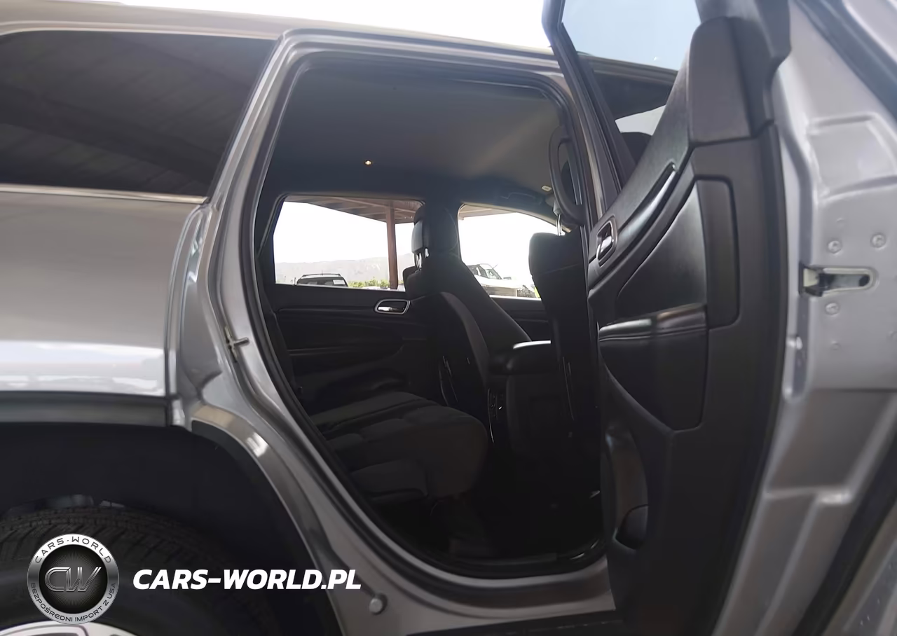 2021 Jeep Grand Cherokee Laredo E 4X4 VIN:1C4RJFAG7MC810491 - 8