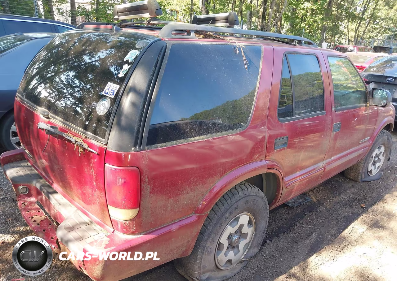 2002 Chevrolet Blazer Ls VIN:1GNDT13W92K155112 - 4