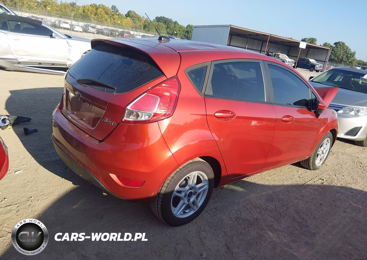 2018 Ford Fiesta Se VIN:3FADP4EJ3JM109272 - 4