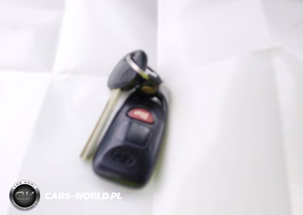 2016 Hyundai Veloster VIN:KMHTC6AD4GU270646 - 11