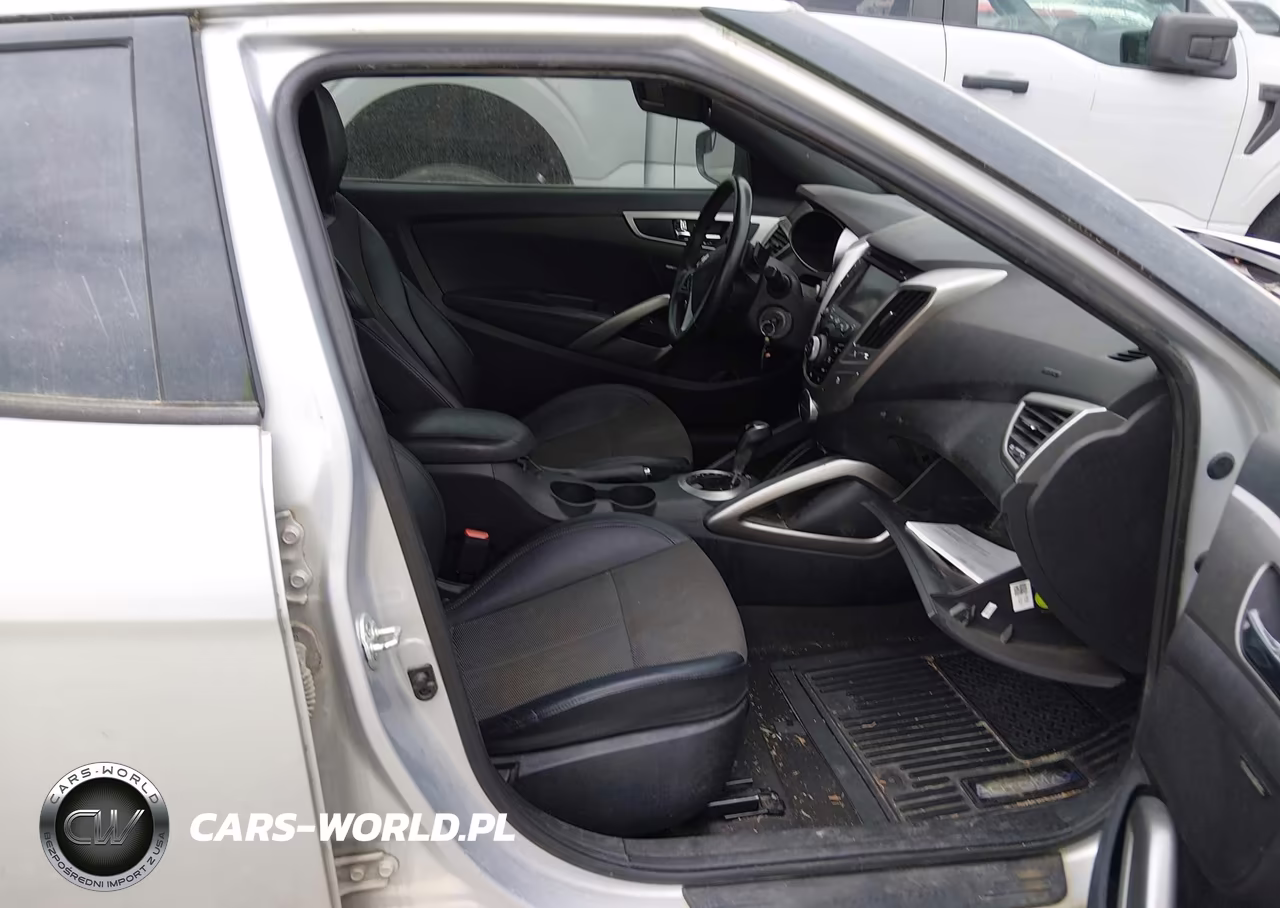 2016 Hyundai Veloster VIN:KMHTC6AD4GU270646 - 5