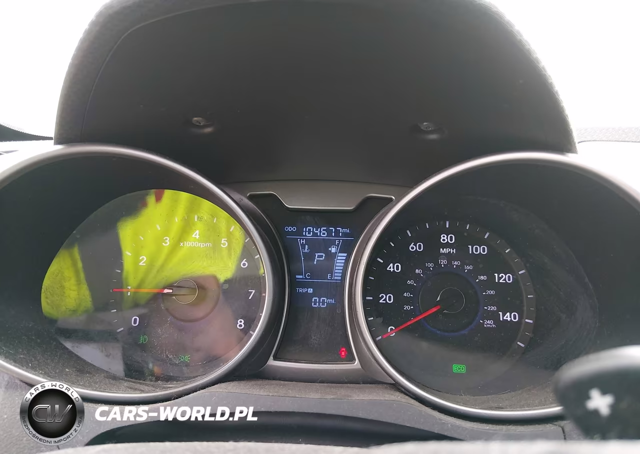 2016 Hyundai Veloster VIN:KMHTC6AD4GU270646 - 7