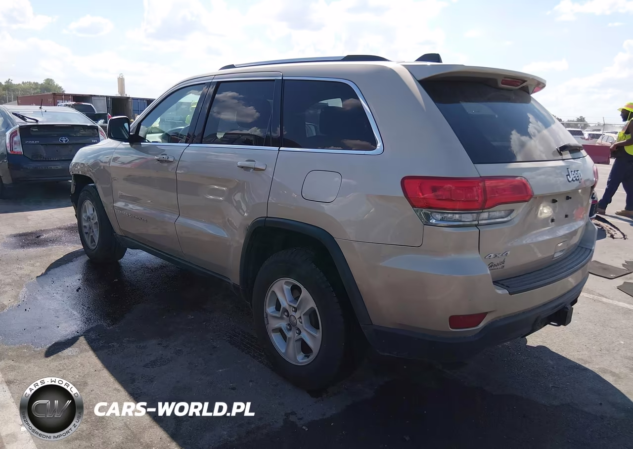 2014 Jeep Grand Cherokee Laredo VIN:1C4RJFAG6EC240758 - 3