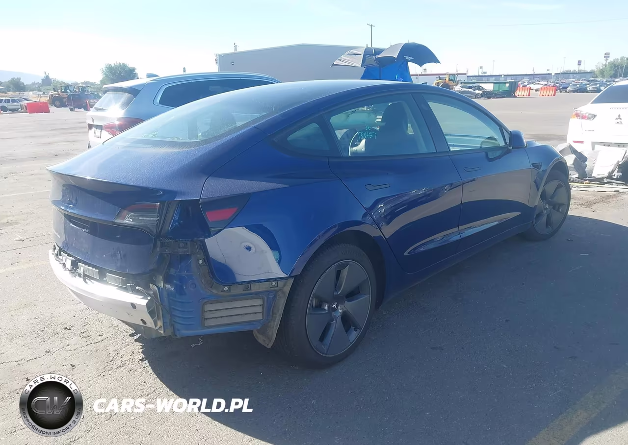 2022 Tesla Model 3 VIN:5YJ3E1EB7NF133457 - 3