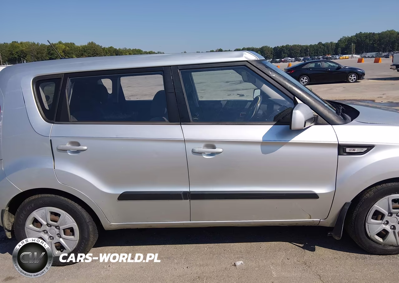 2013 Kia Soul VIN:KNDJT2A57D7569166 - 13