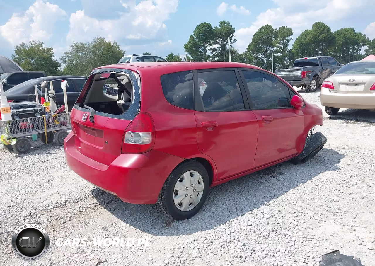 2007 Honda Fit VIN:JHMGD38447S061151 - 4