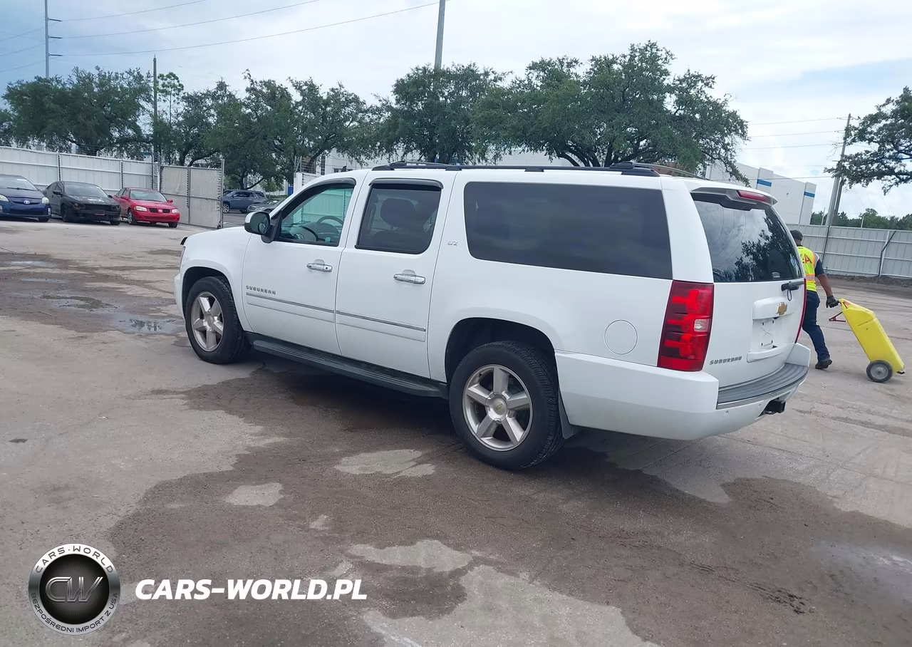 2014 Chevrolet Suburban 1500 Ltz VIN:1GNSKKE78ER145558 - 3