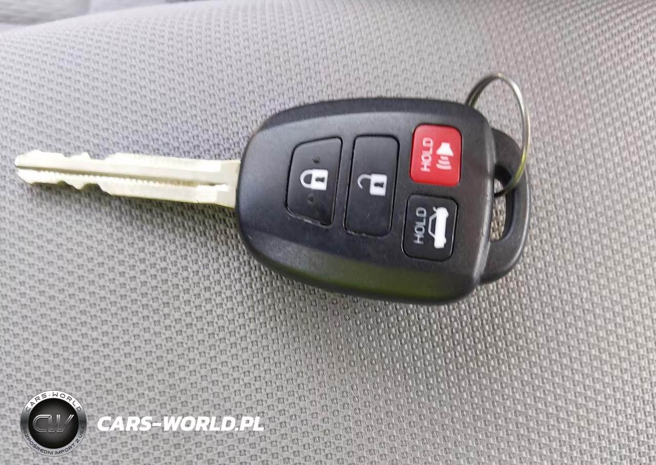 2016 Toyota Corolla Le VIN:2T1BURHE7GC705783 - 11