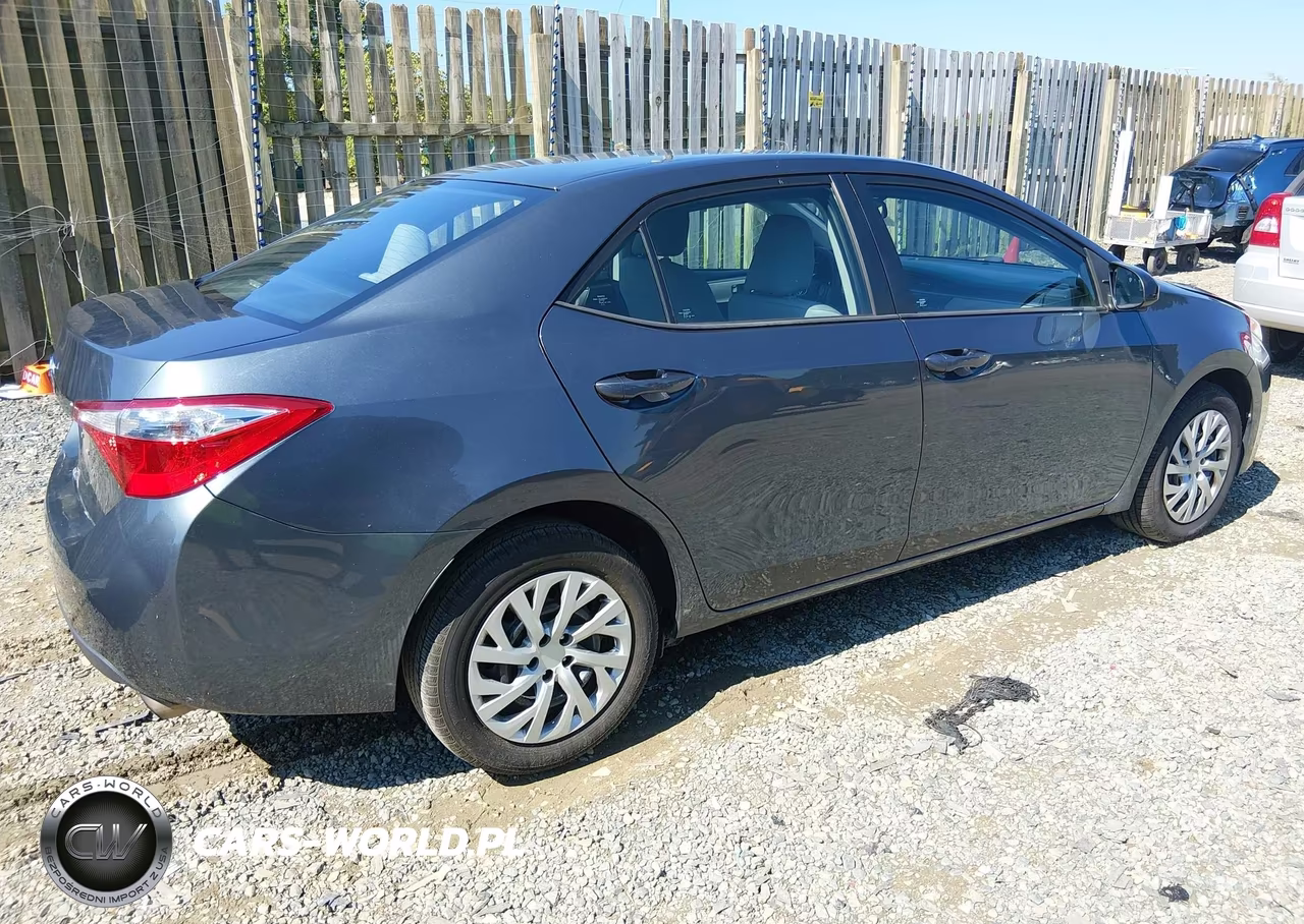 2016 Toyota Corolla Le VIN:2T1BURHE7GC705783 - 4