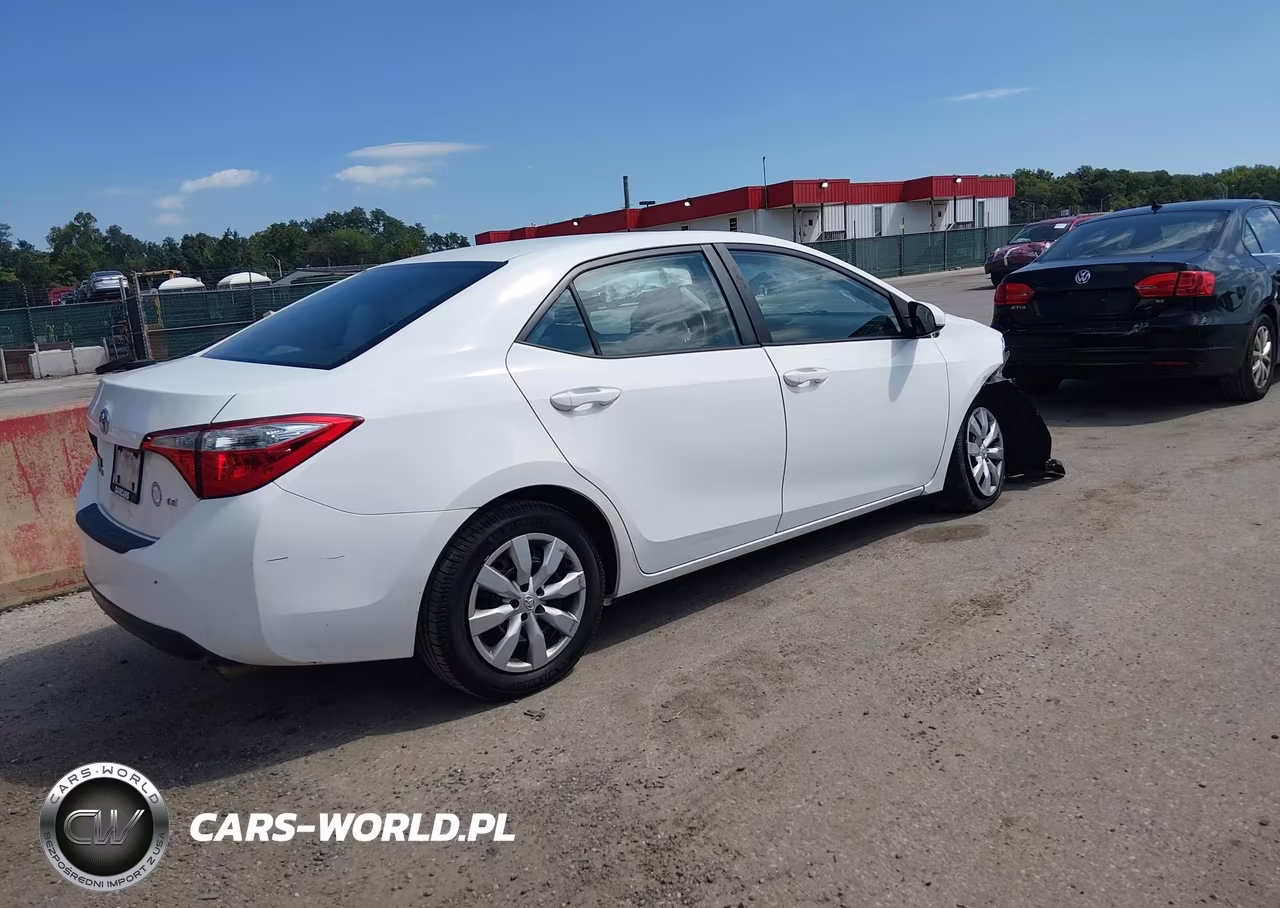 2014 Toyota Corolla Le VIN:2T1BURHE8EC055469 - 4