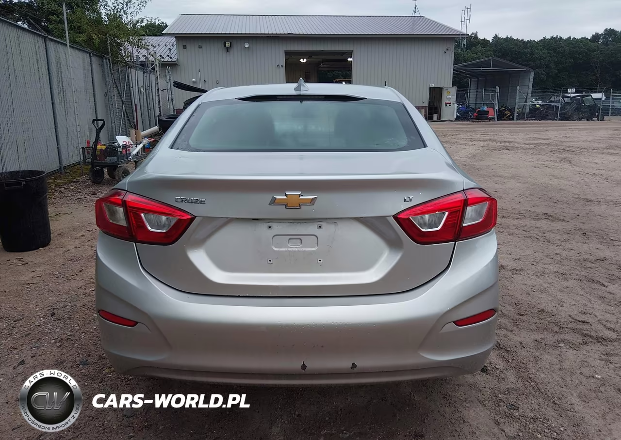 2018 Chevrolet Cruze Lt Auto VIN:1G1BE5SM9J7199624 - 17