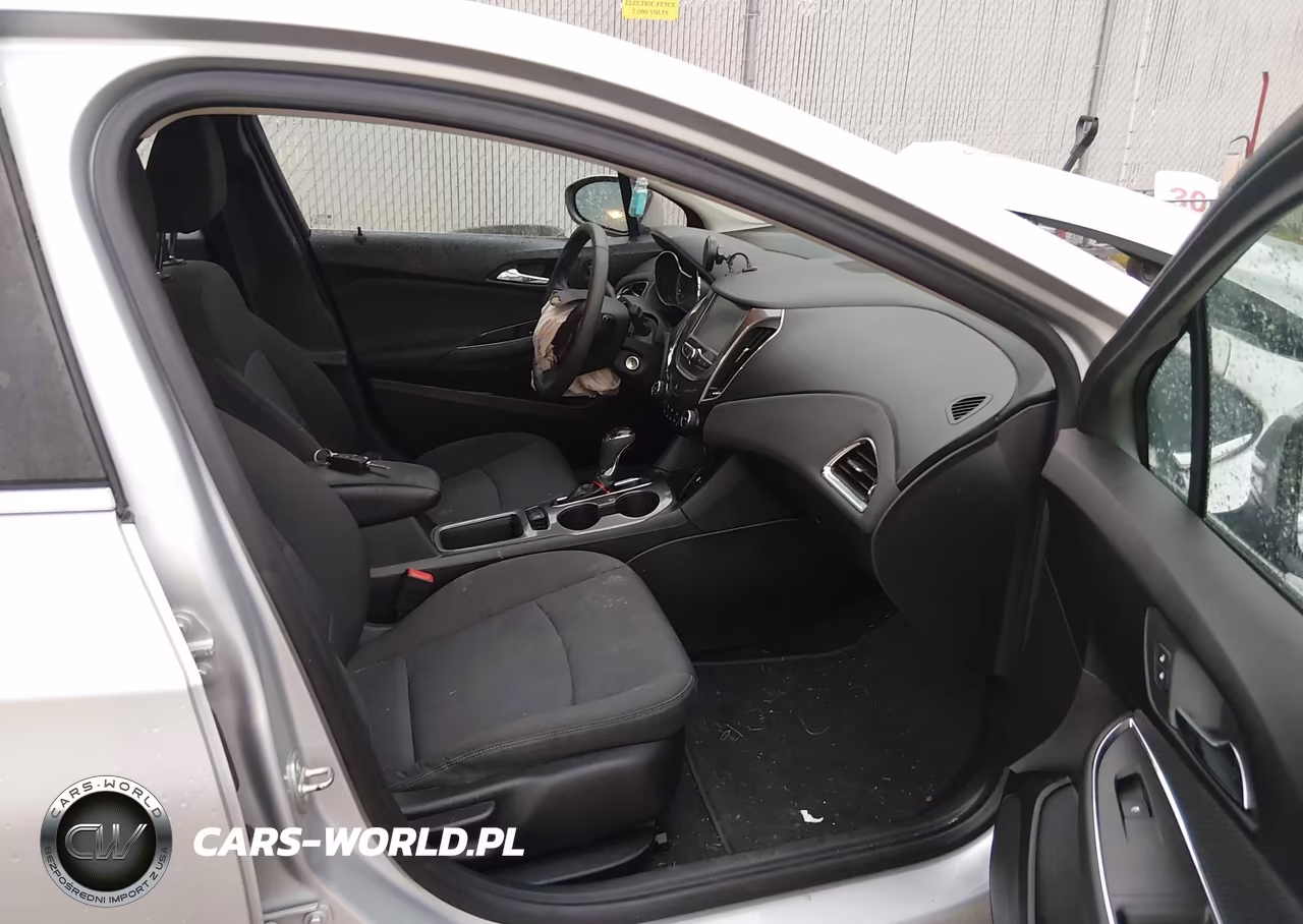 2018 Chevrolet Cruze Lt Auto VIN:1G1BE5SM9J7199624 - 5