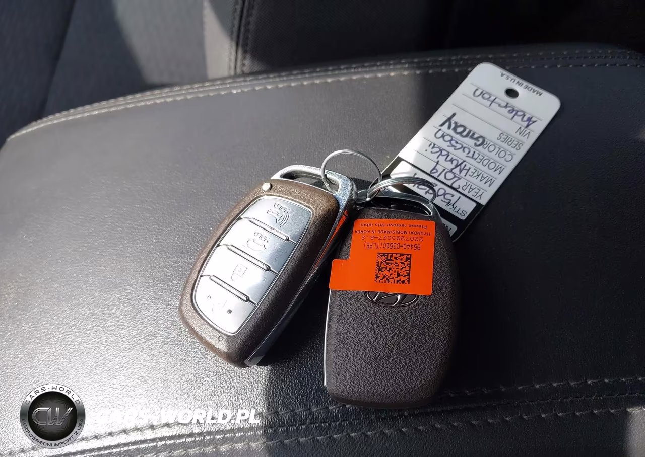 2019 Hyundai Tucson Value VIN:KM8J33A48KU862372 - 11