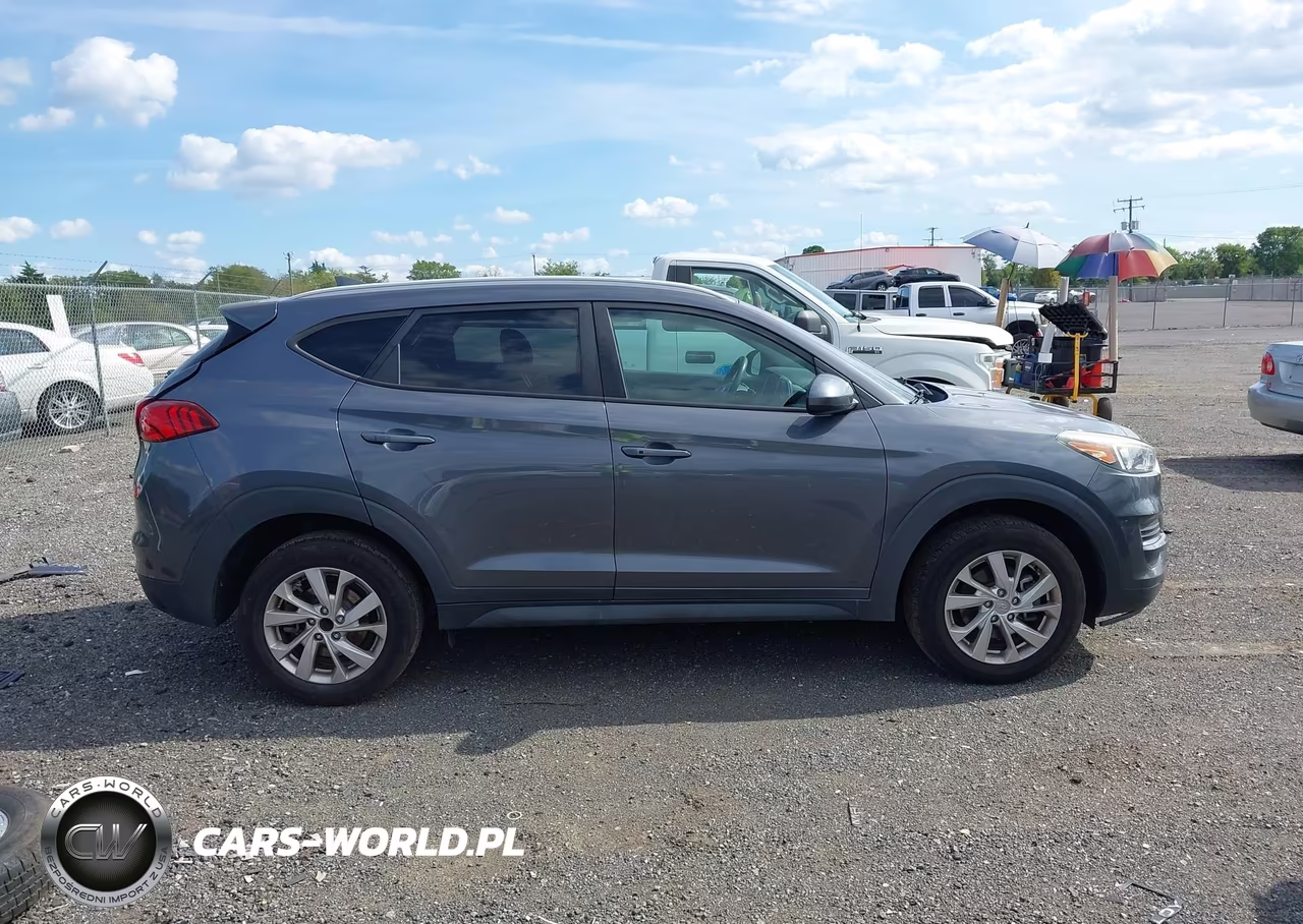 2019 Hyundai Tucson Value VIN:KM8J33A48KU862372 - 13