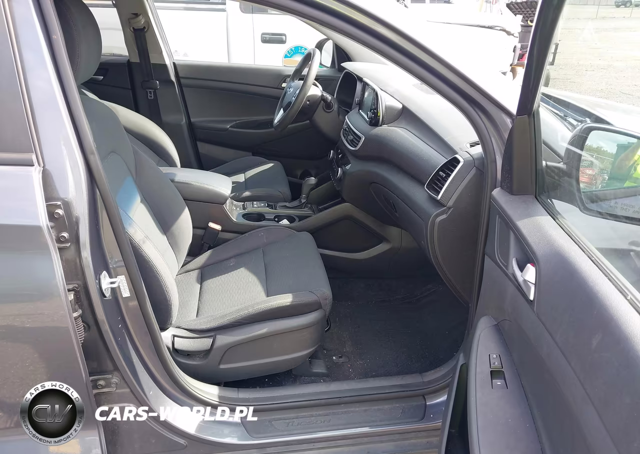 2019 Hyundai Tucson Value VIN:KM8J33A48KU862372 - 5