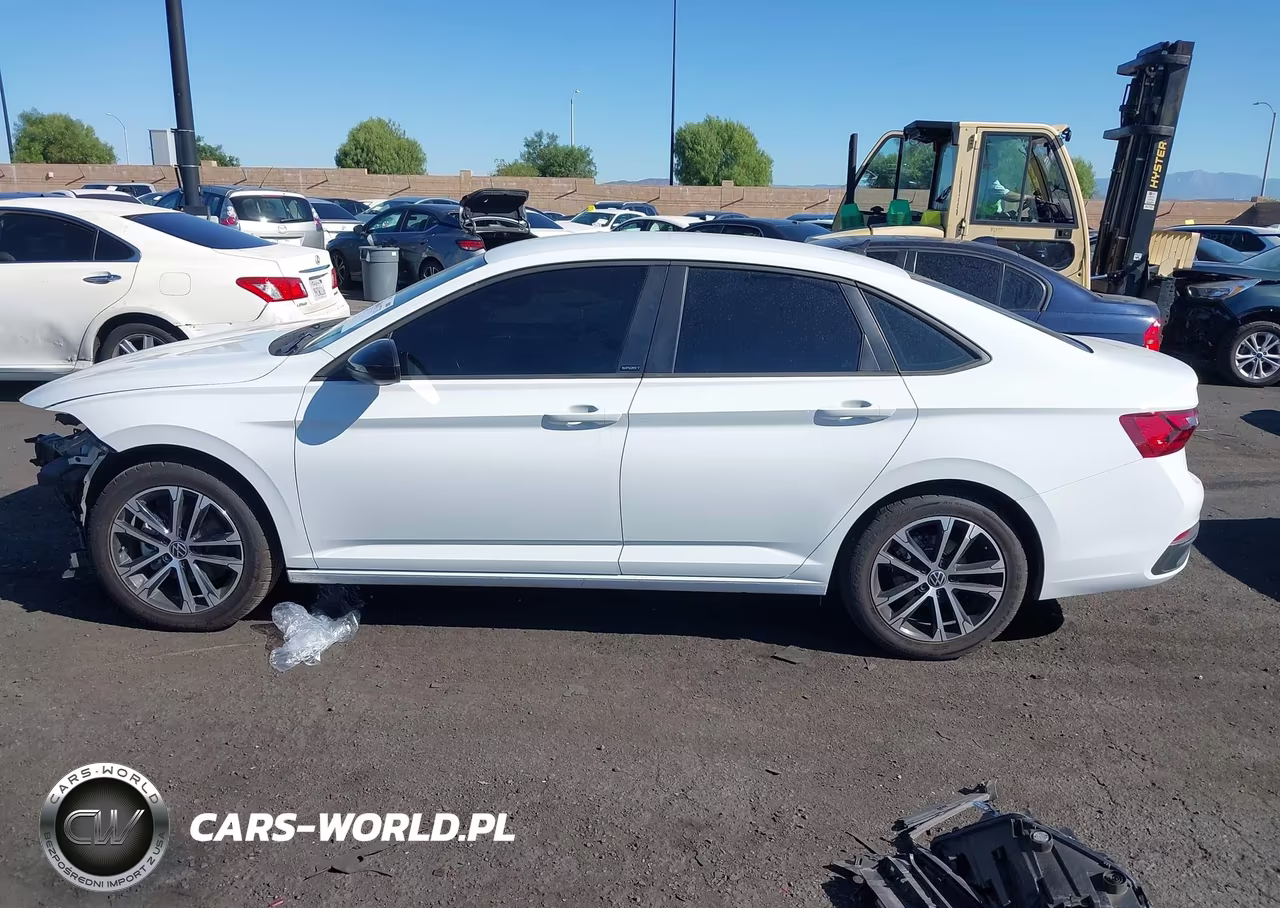2024 Volkswagen Jetta 1.5T Sport VIN:3VWBM7BU4RM044256 - 15