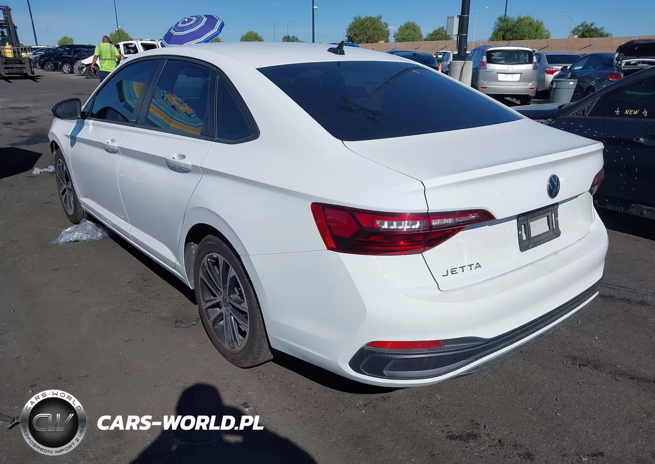 2024 Volkswagen Jetta 1.5T Sport VIN:3VWBM7BU4RM044256 - 3