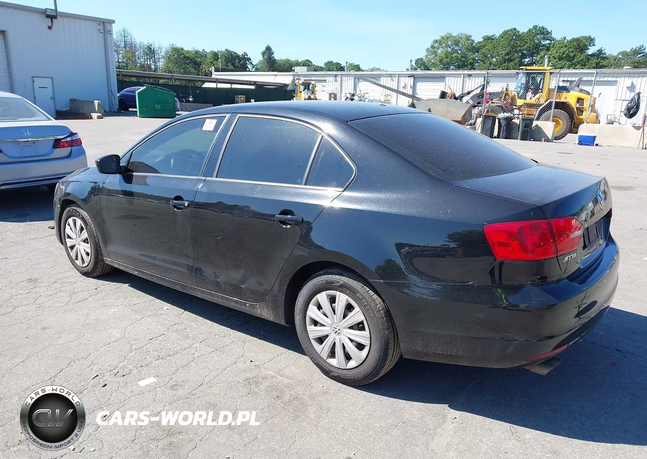 2013 Volkswagen Jetta 2.0L S VIN:3VW2K7AJ8DM232400 - 3