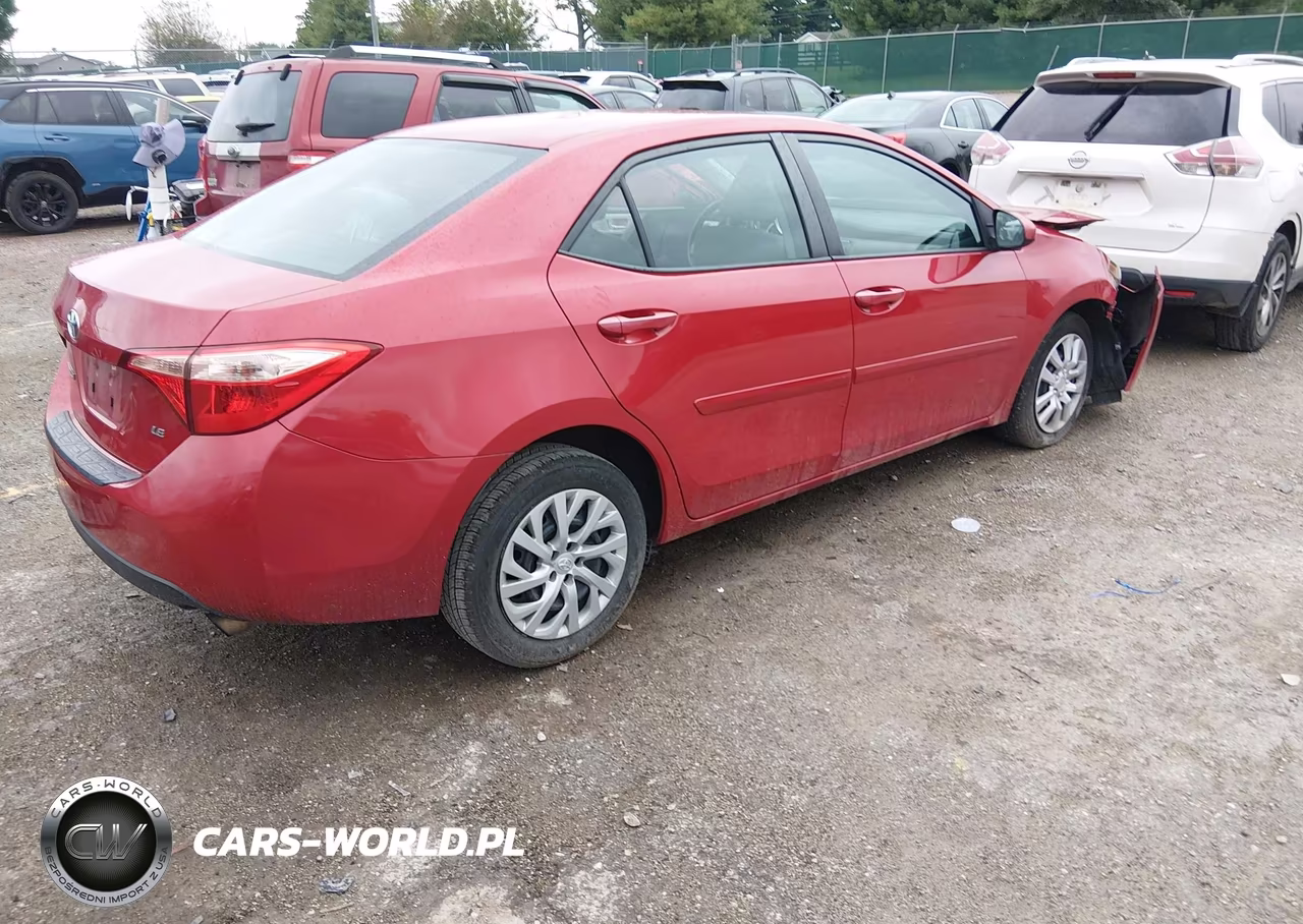 2017 Toyota Corolla Le VIN:2T1BURHE8HC854625 - 4