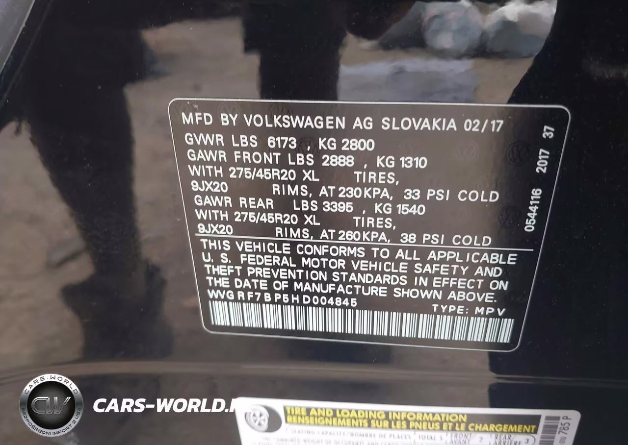 2017 Volkswagen Touareg V6 Wolfsburg Edition VIN:WVGRF7BP5HD004845 - 9