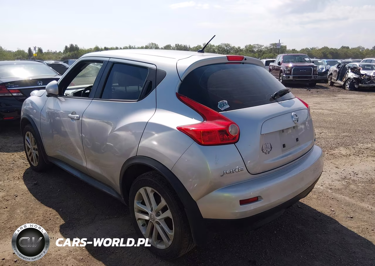 2013 Nissan Juke S VIN:JN8AF5MV4DT226394 - 3