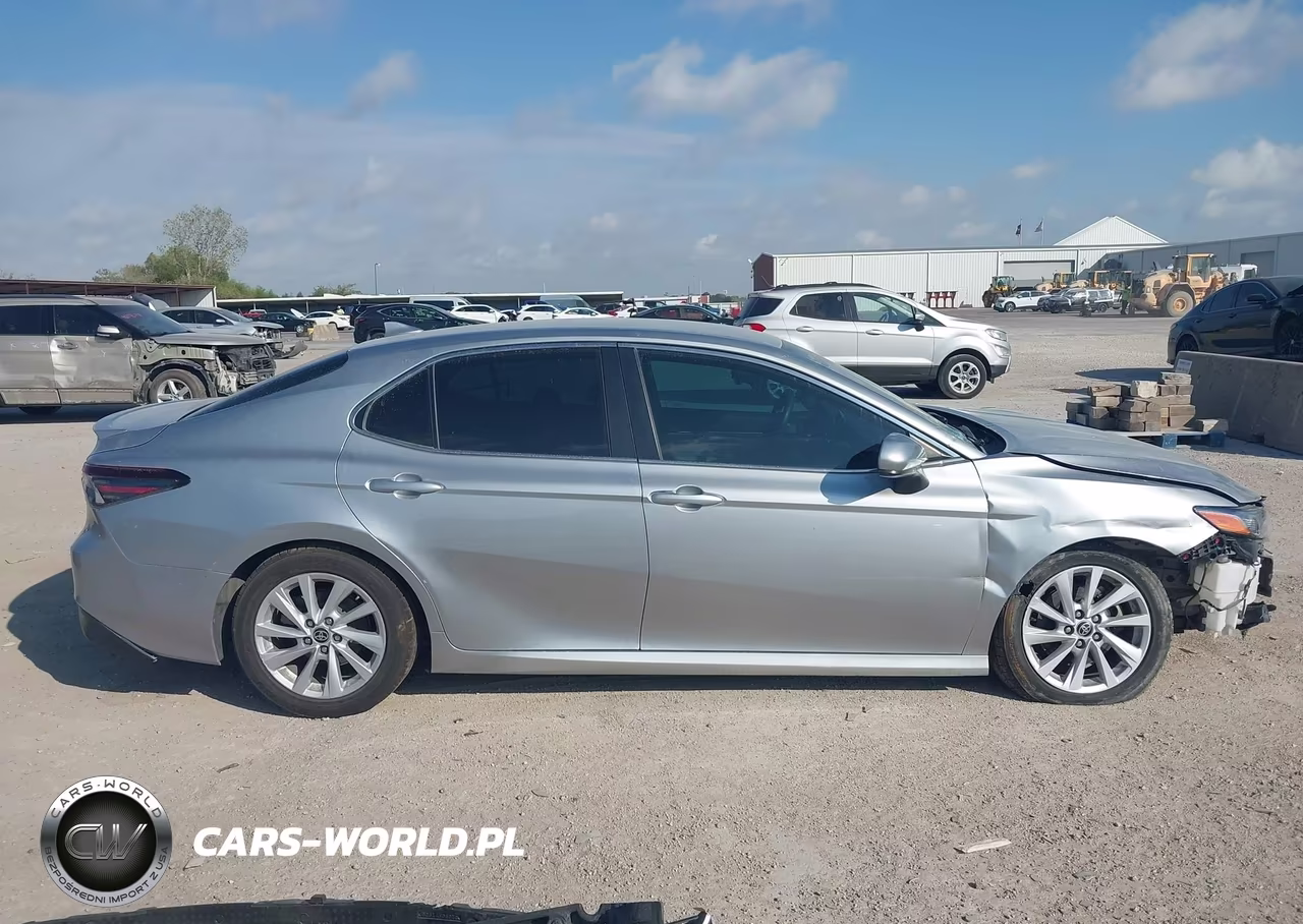 2023 Toyota Camry Le VIN:4T1C11AK6PU730039 - 13