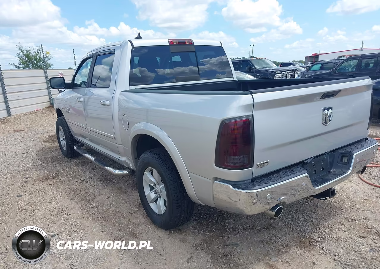 2018 Ram 1500 Laramie 4X2 5'7 Box VIN:1C6RR6NTXJS115091 - 3