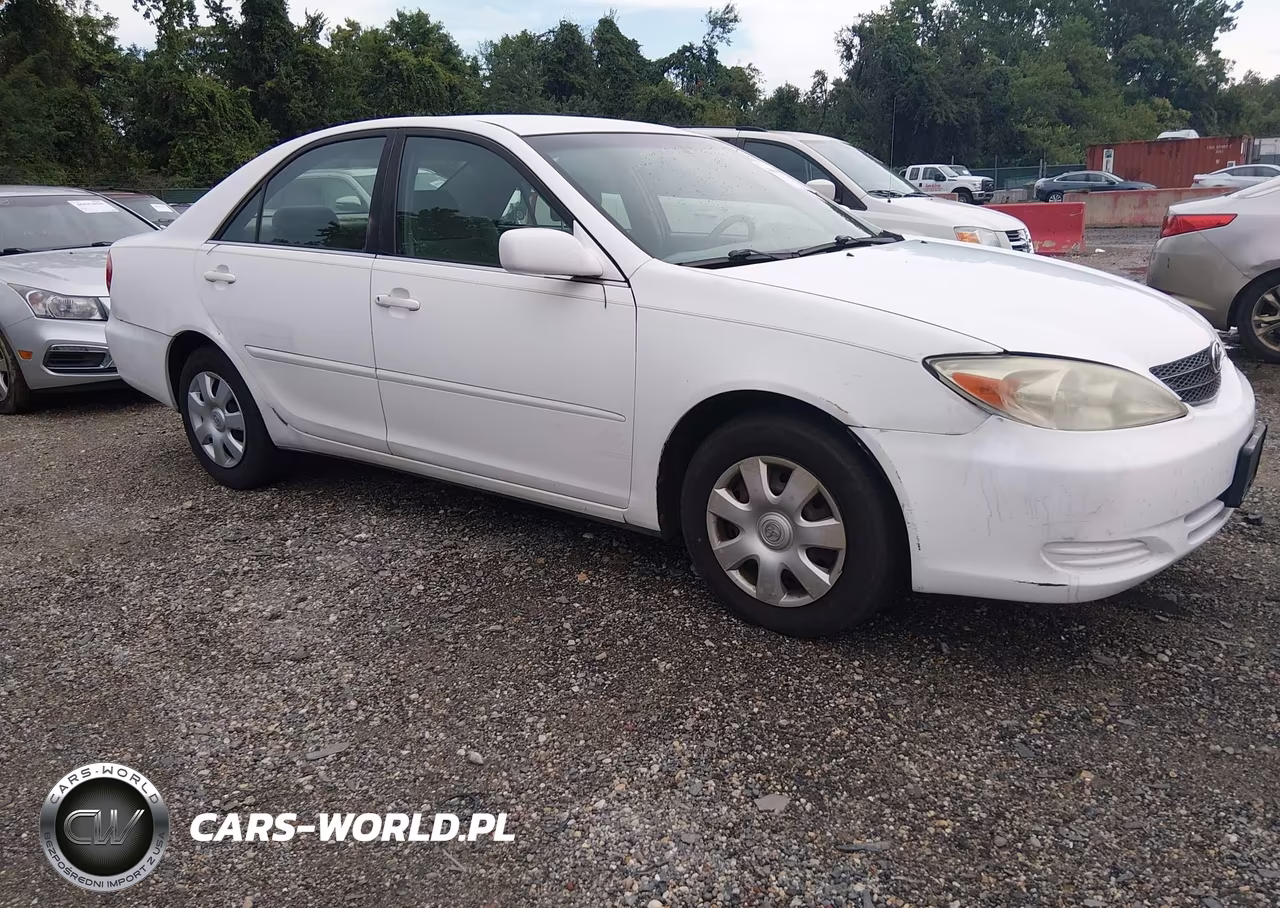 2004 Toyota Camry Le