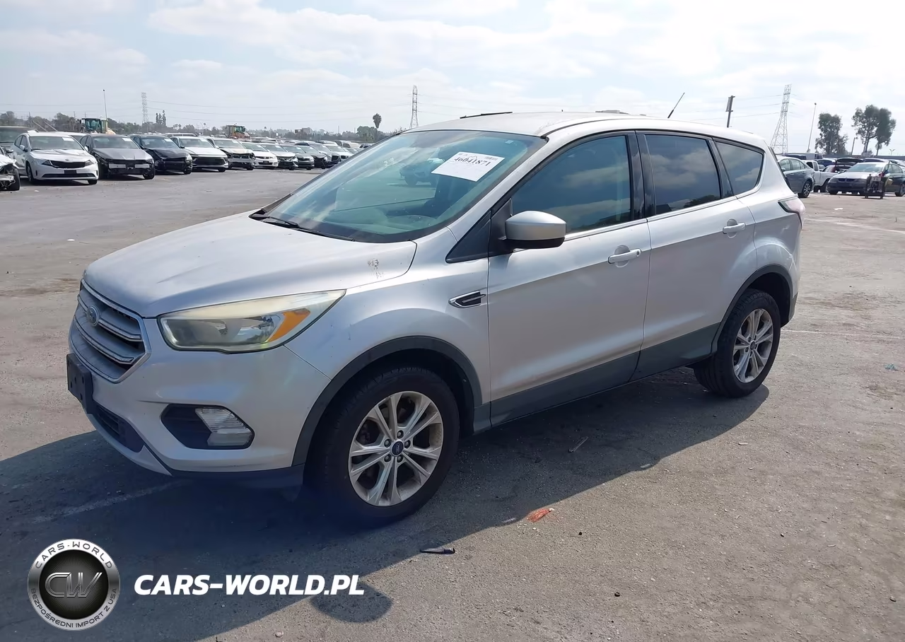 2017 Ford Escape Se VIN:1FMCU0GDXHUA33159 - 2