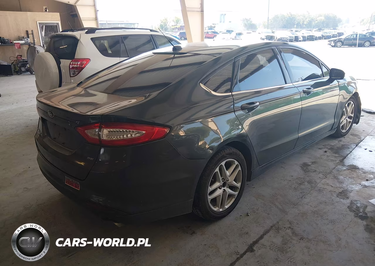 2015 Ford Fusion Se VIN:3FA6P0H78FR123826 - 4