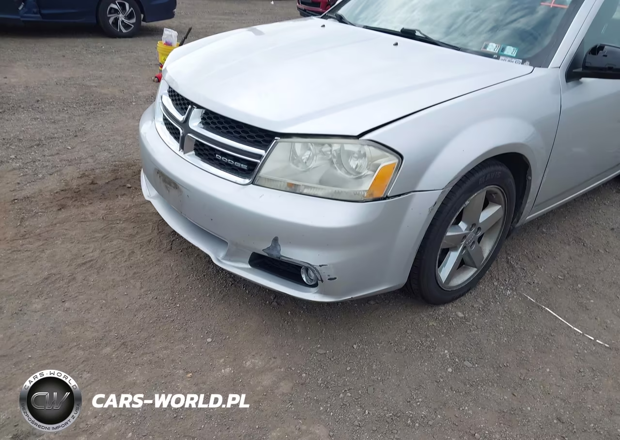 2011 Dodge Avenger Lux VIN:1B3BD2FG3BN587086 - 12