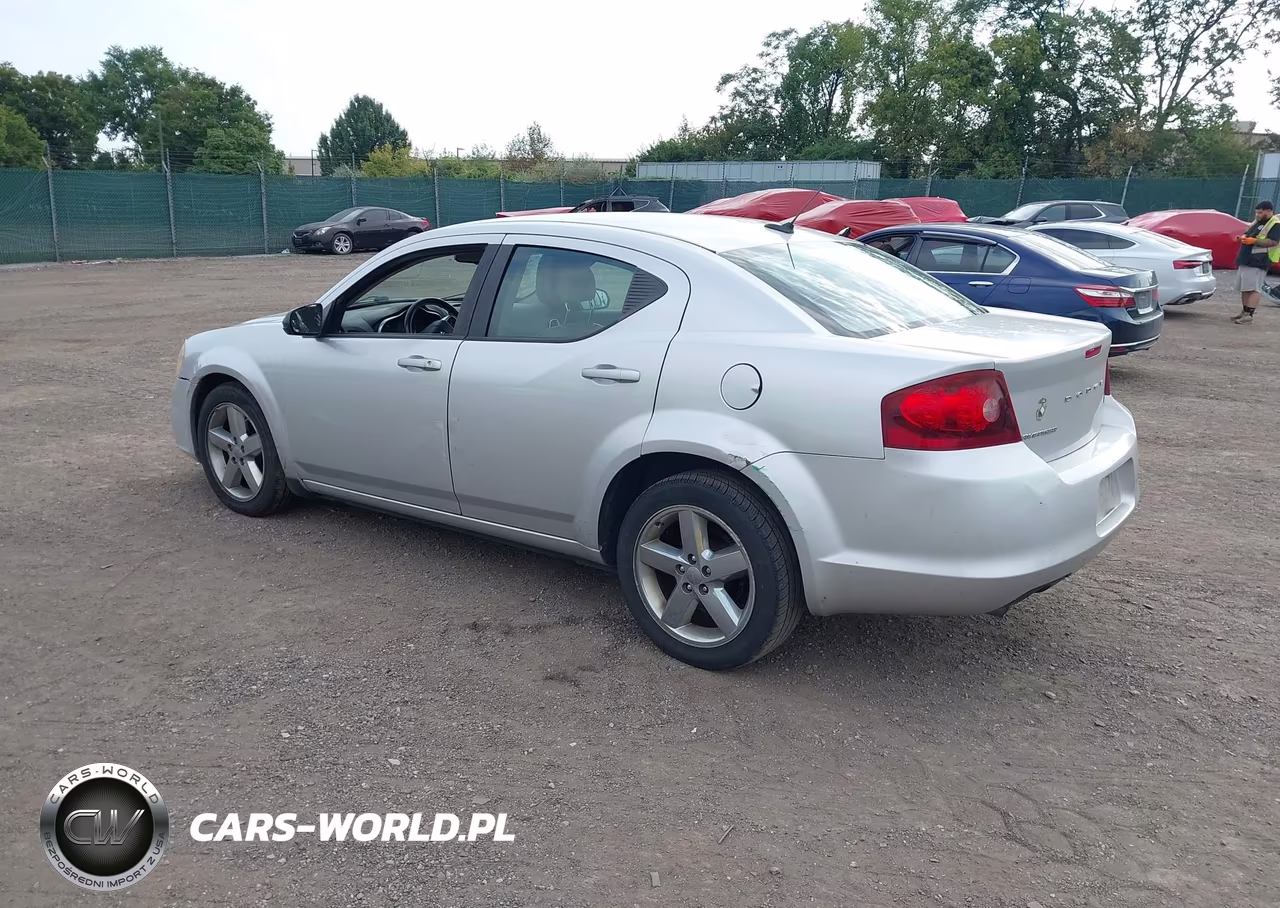 2011 Dodge Avenger Lux VIN:1B3BD2FG3BN587086 - 3