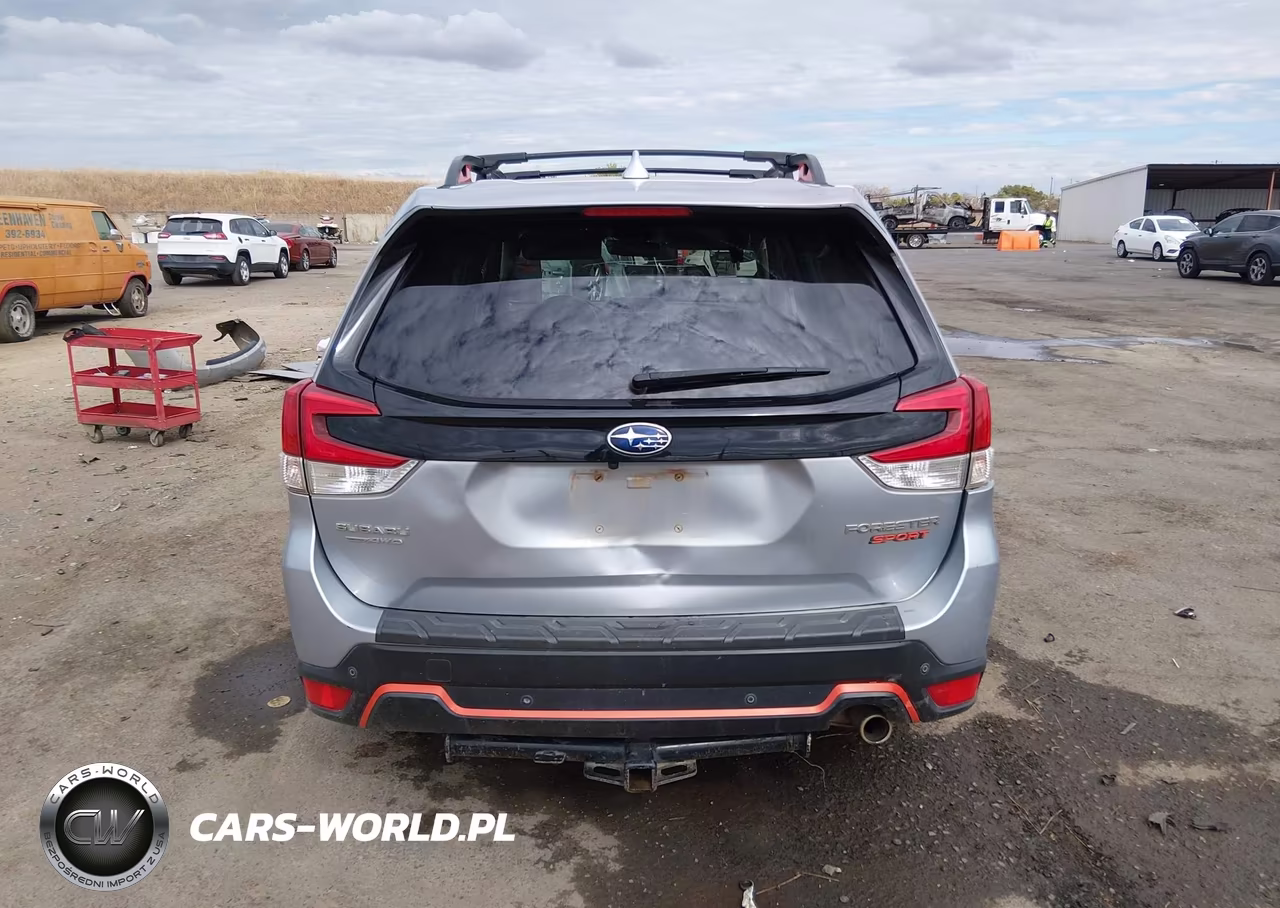 2020 Subaru Forester Sport VIN:JF2SKARCXLH463194 - 17