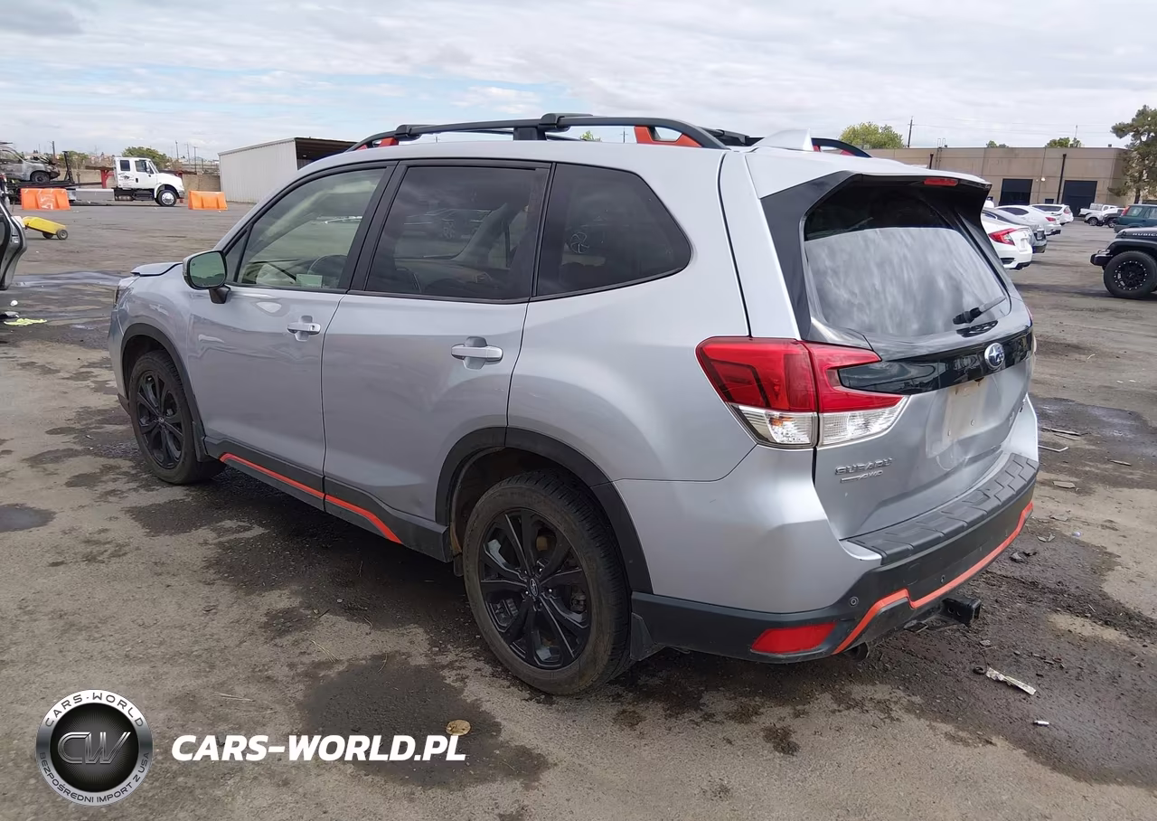 2020 Subaru Forester Sport VIN:JF2SKARCXLH463194 - 3