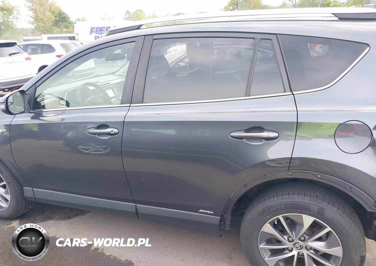 2018 Toyota Rav4 Hybrid Le VIN:JTMRJREV5JD172113 - 14