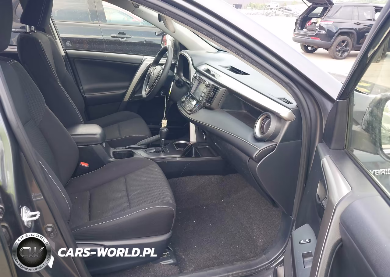 2018 Toyota Rav4 Hybrid Le VIN:JTMRJREV5JD172113 - 5