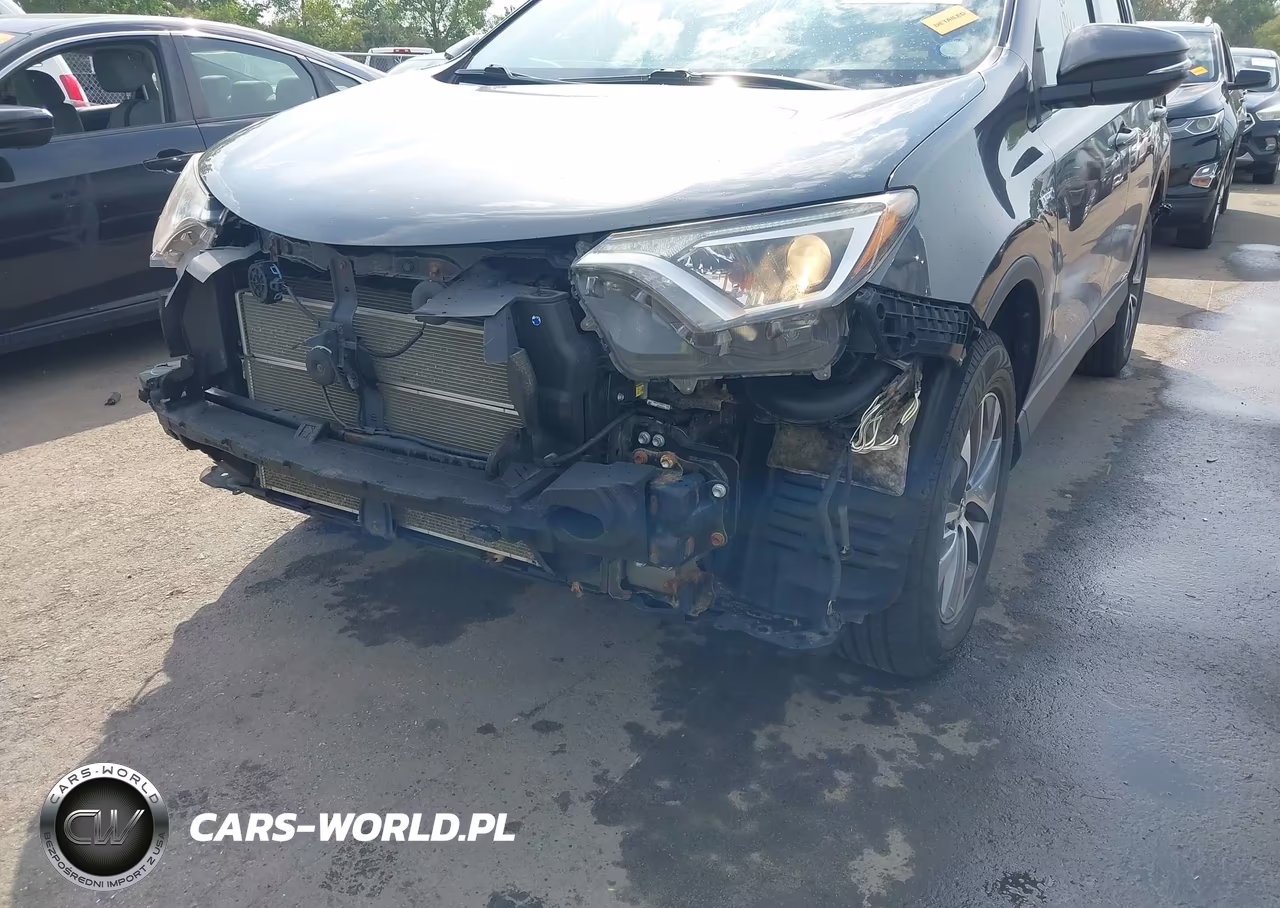 2018 Toyota Rav4 Hybrid Le VIN:JTMRJREV5JD172113 - 6