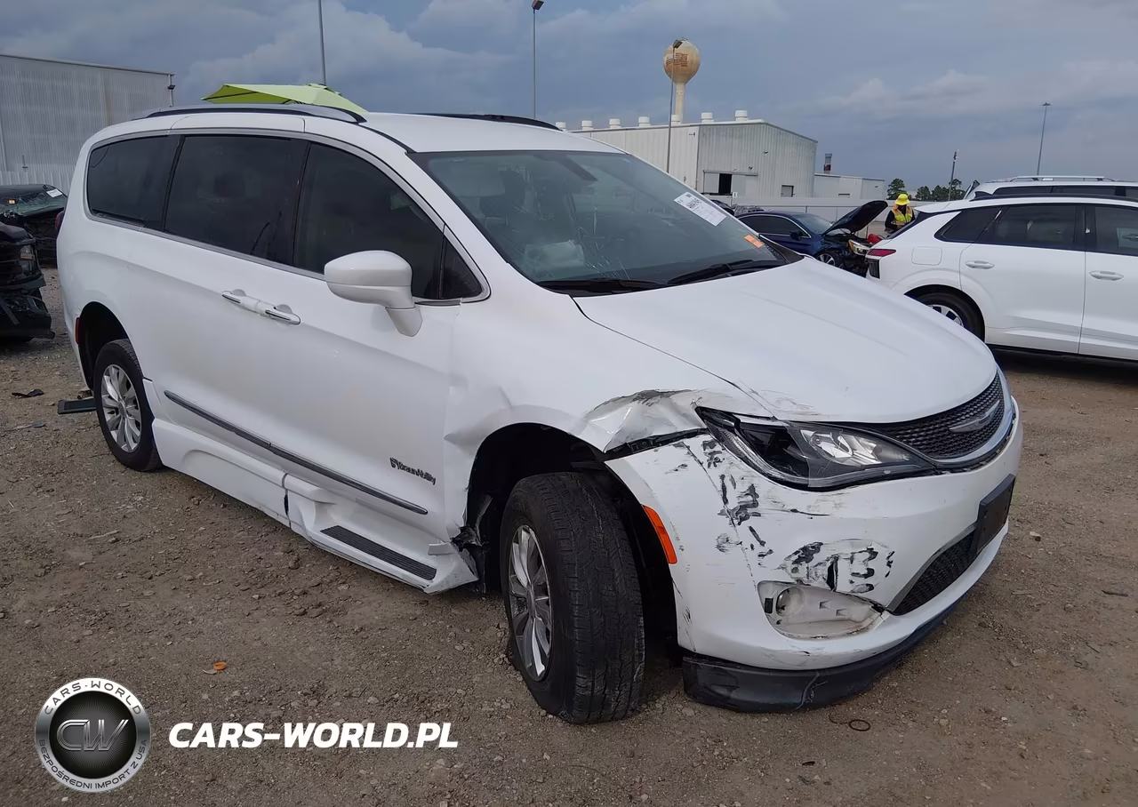 2019 Chrysler Pacifica Touring L