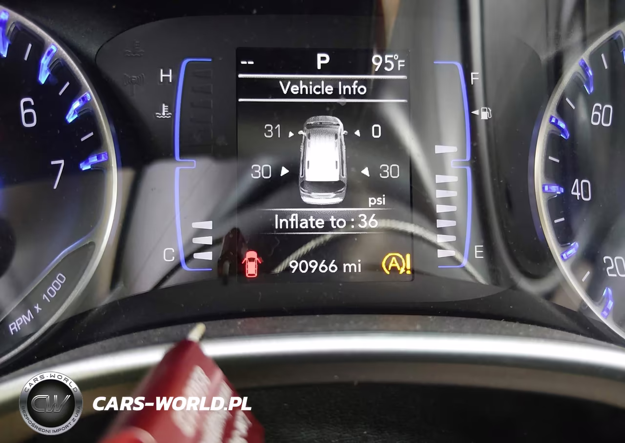 2019 Chrysler Pacifica Touring L VIN:2C4RC1BG2KR561579 - 15